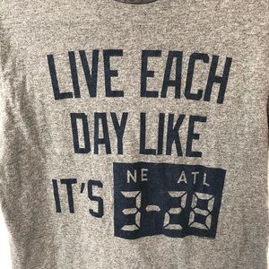 Patriots’ t-shirt, EUC, men’s S, gray with navy
